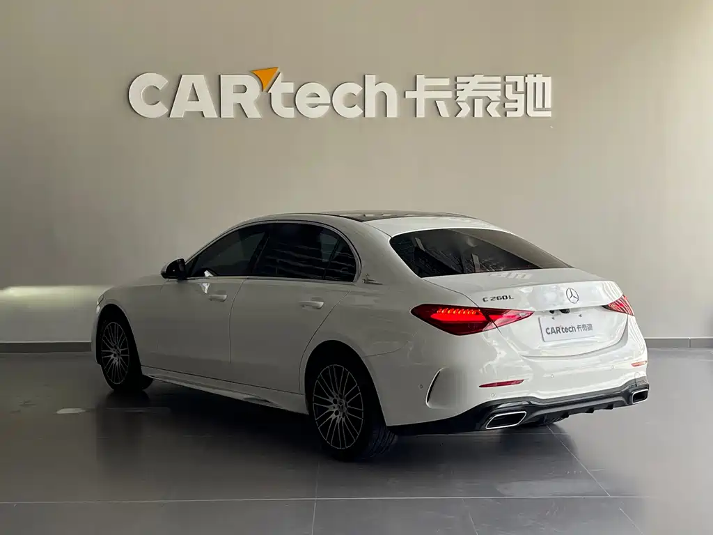 Mercedes-Benz C-Class 2024
