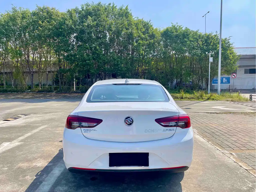 Buick Regal 2019 — фото 13