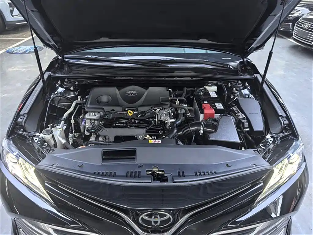 Toyota Camry 2020 — фото 16