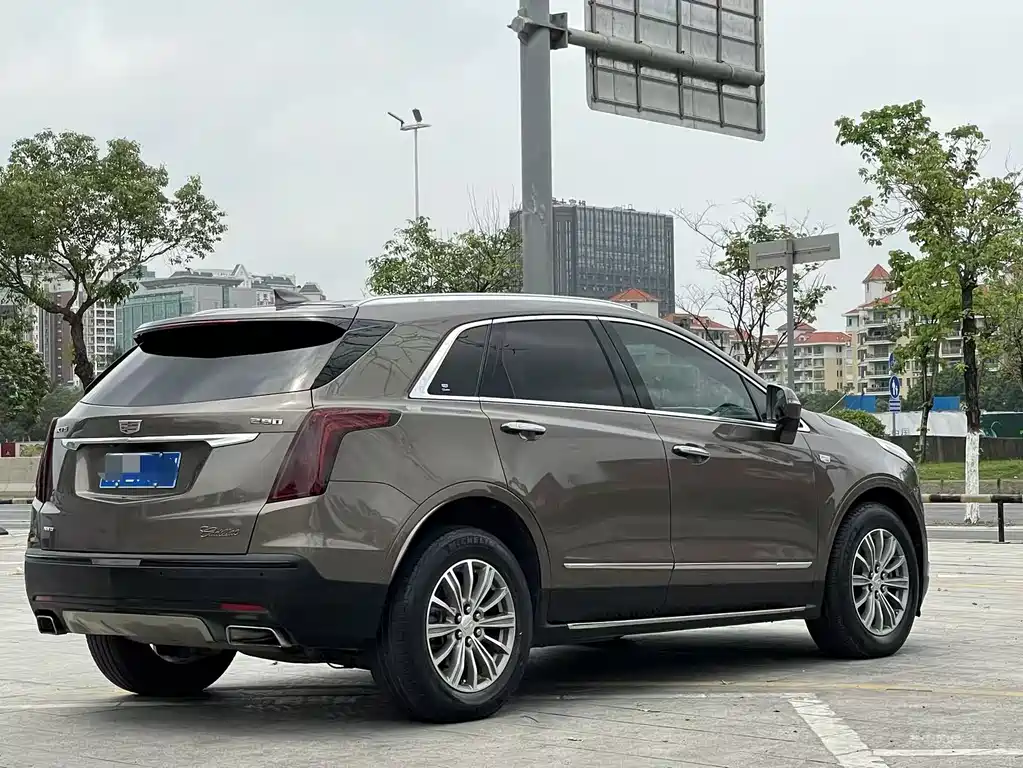 Cadillac XT5 2016 — фото 4
