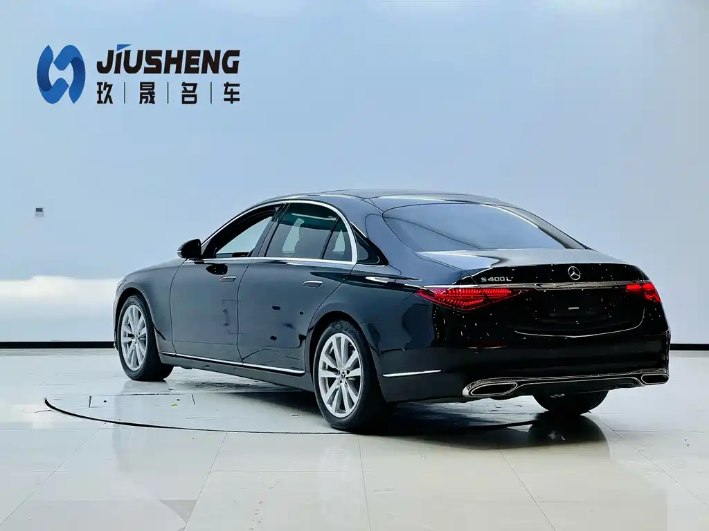 Mercedes-Benz S-Class 2024
