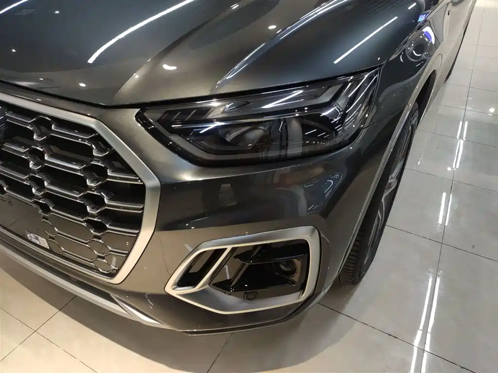 Audi Q5L 2022 — фото 24