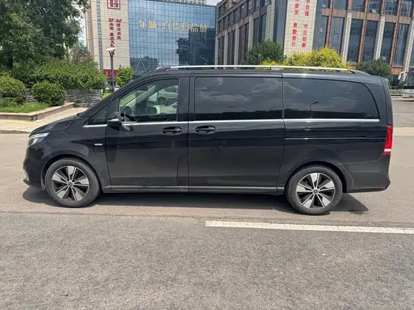 Mercedes-Benz V-Class 2022