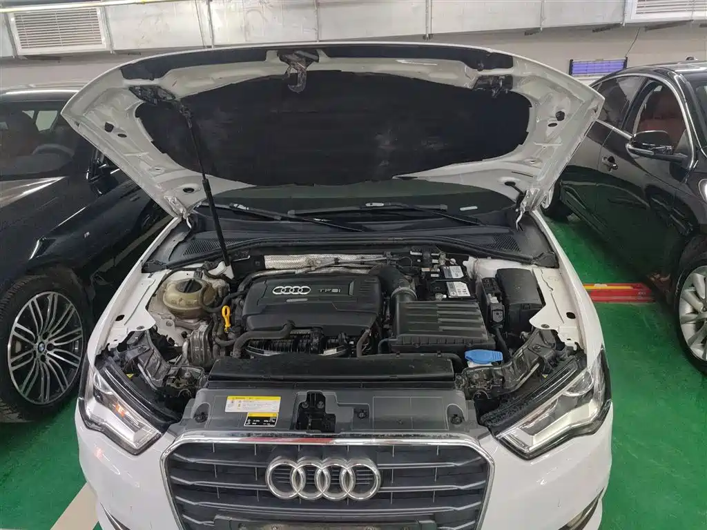 Audi A3 2017 — фото 10