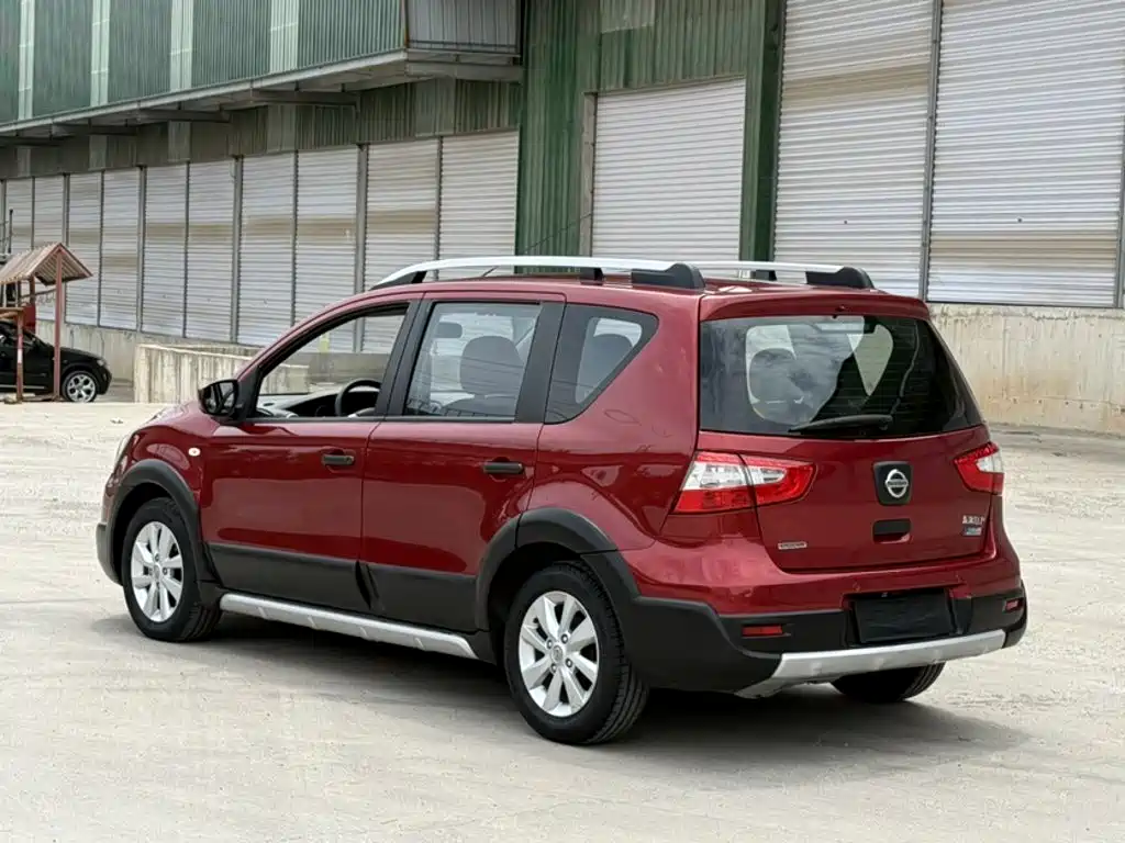 Nissan Livina 2014
