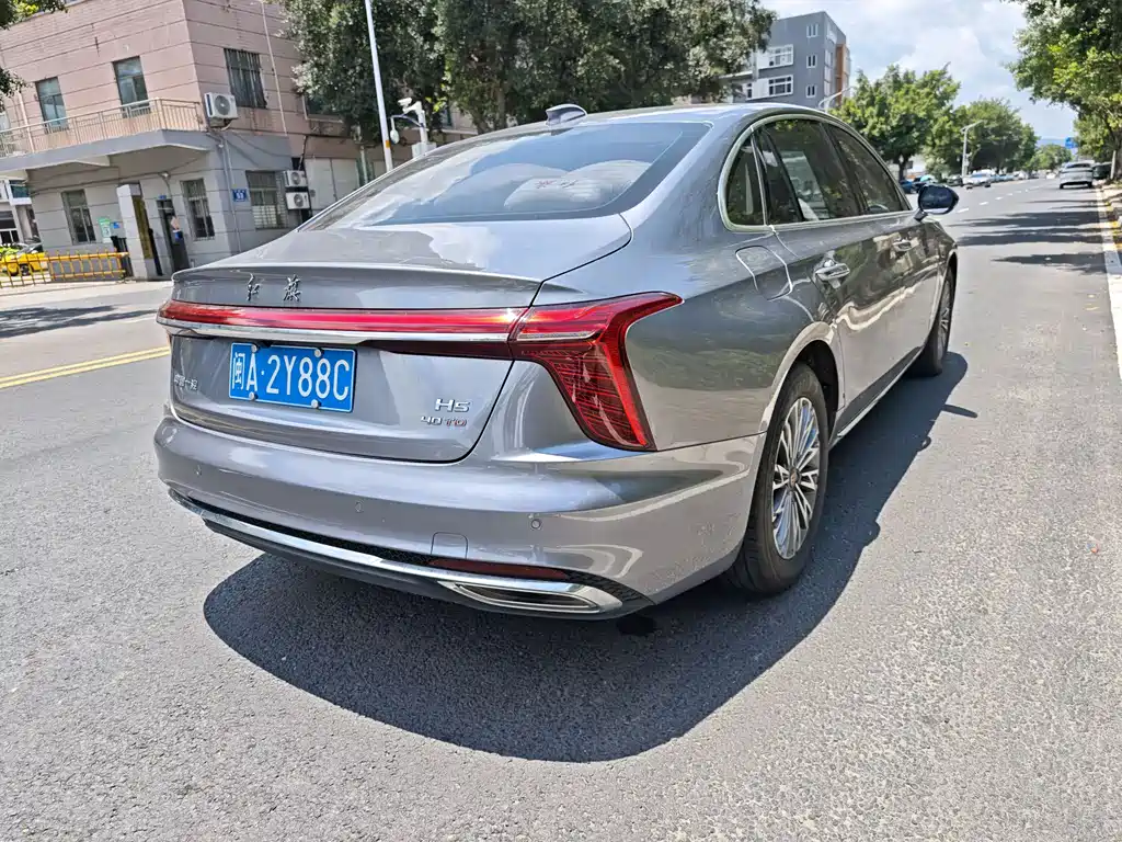 Hongqi H5 2024 — фото 15
