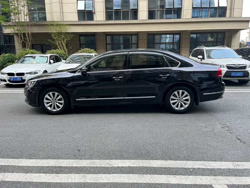 Volkswagen Passat 2018 — фото 4