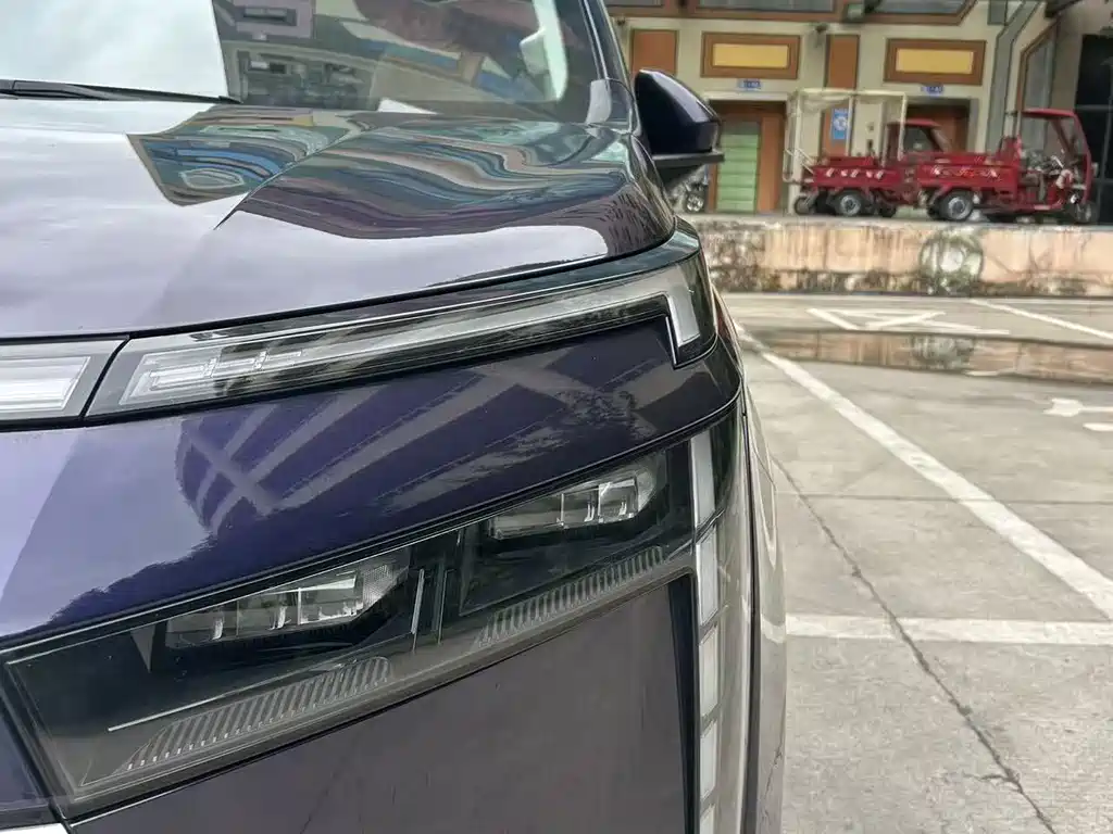 GAC Trumpchi E8 PHEV 2023 — фото 8