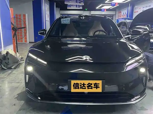 NIO ET5T 2024