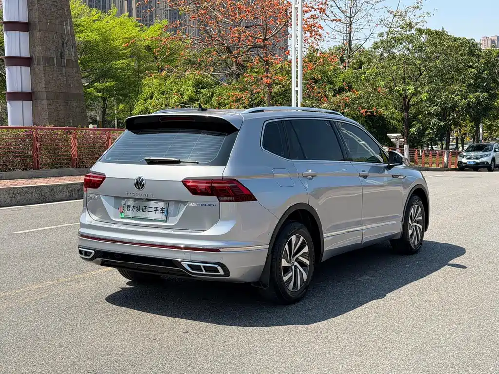 Volkswagen Tiguan L Plug-In Hybrid 2022 — фото 20