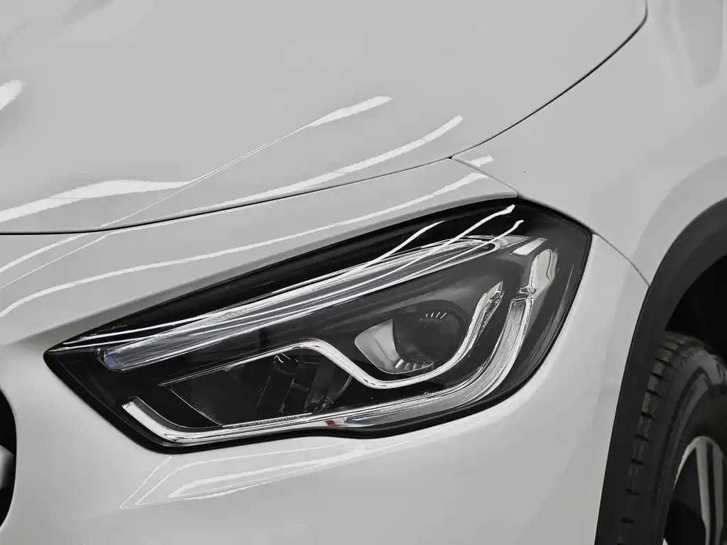 Mercedes-Benz GLA 2023 — фото 6