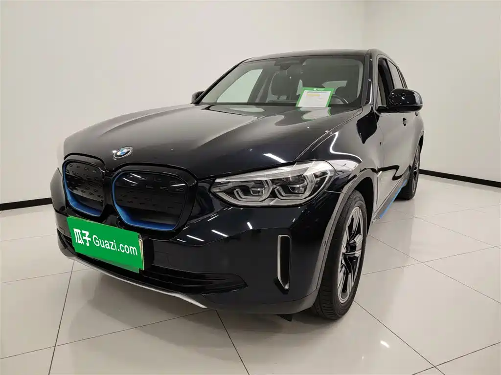 BMW iX3 2021 — фото 1