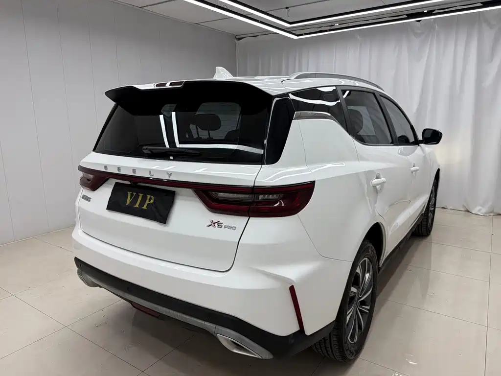 Geely Vision X6 2022