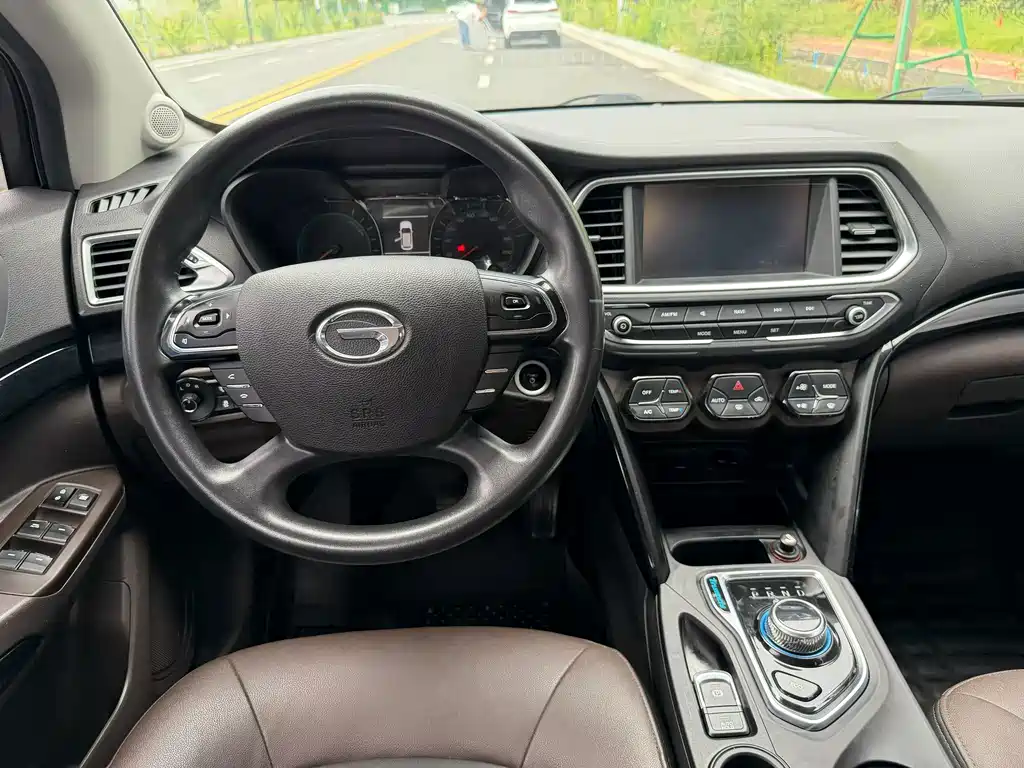 GAC Trumpchi GS4 New Energy 2019 — фото 6