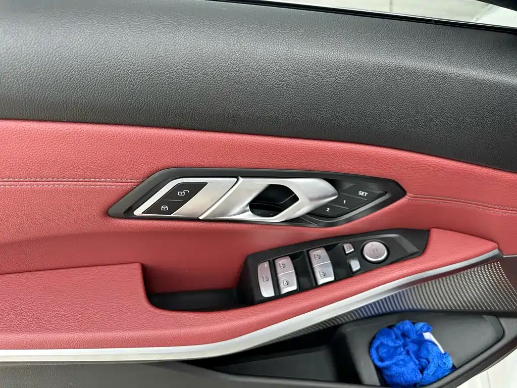 BMW 3 Series 2023 — фото 13