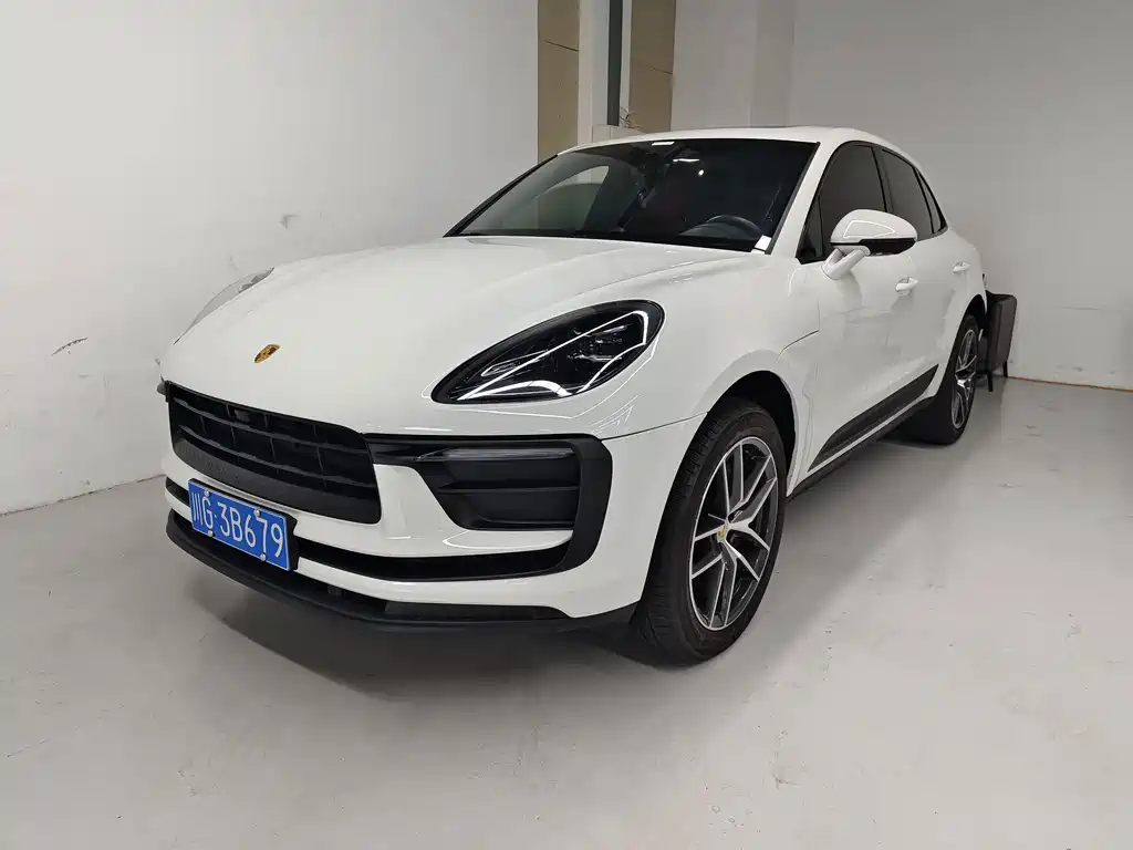 Porsche Macan 2023 — фото 1