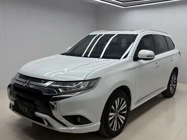 Mitsubishi Outlander 2022