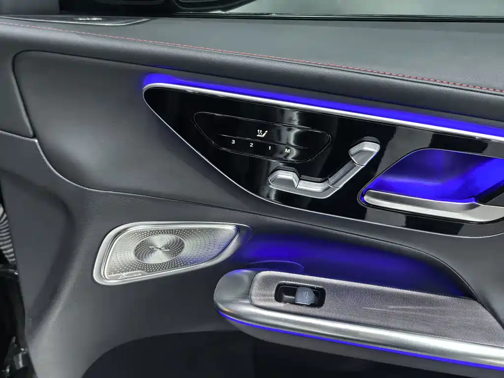 Mercedes-Benz GLC AMG 2024 — фото 15