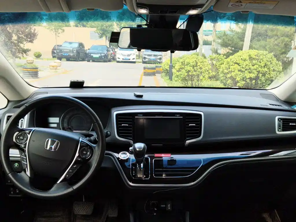 Honda Odyssey 2019 — фото 13