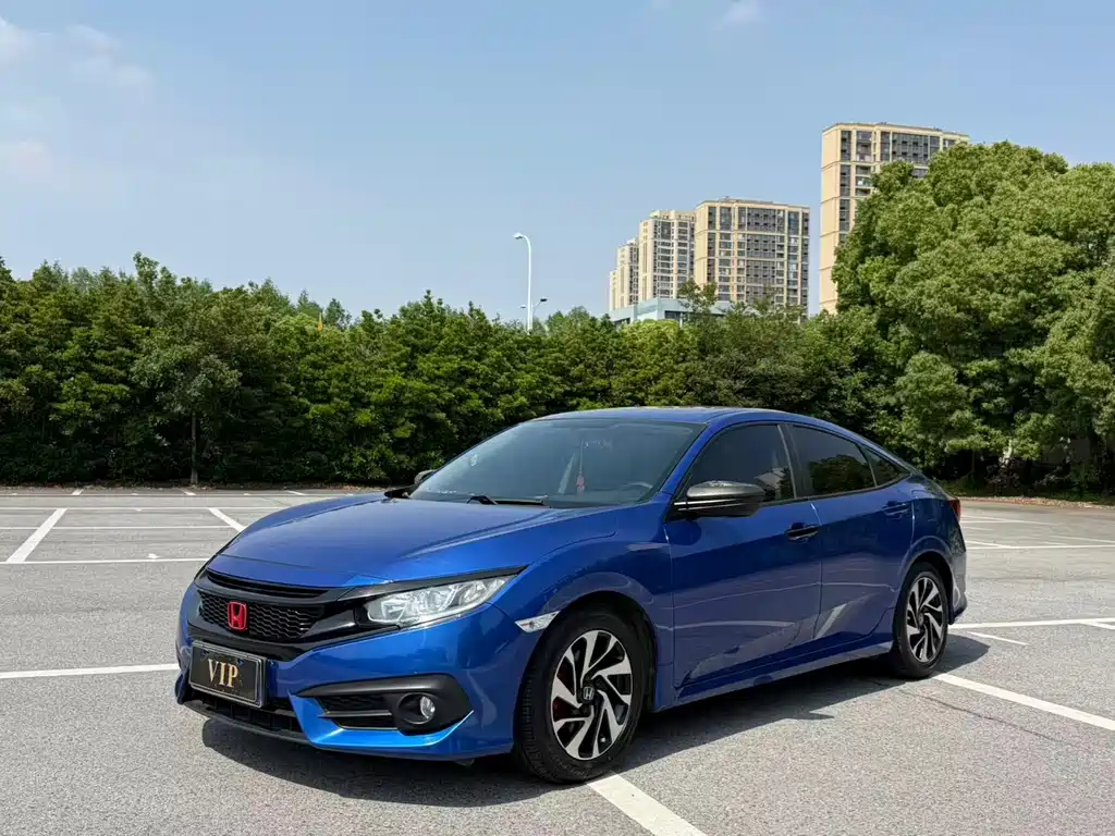 Honda Civic 2018 — фото 1
