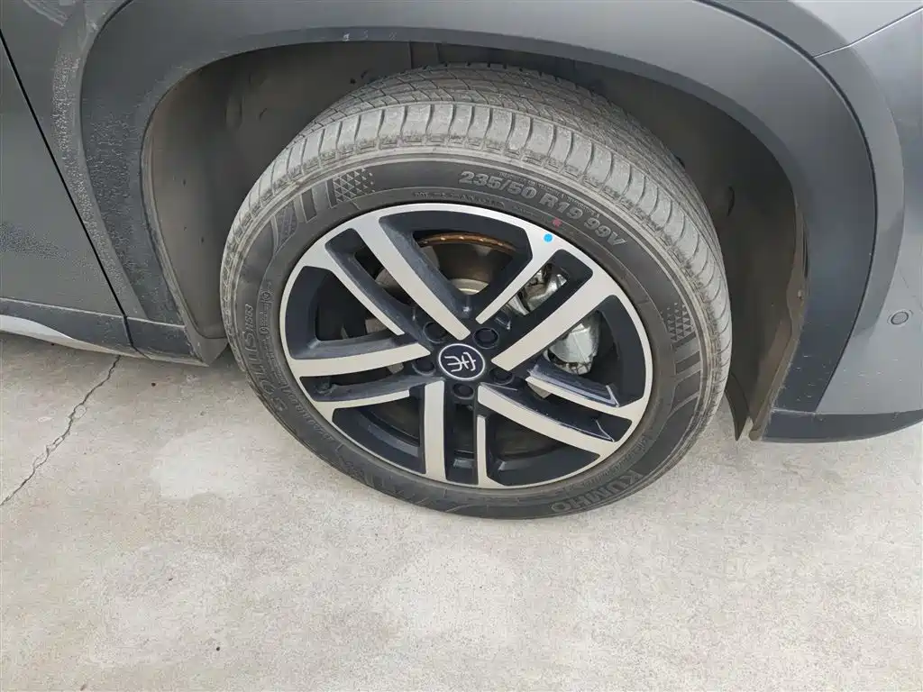 BYD L DM-i 2025 — фото 14