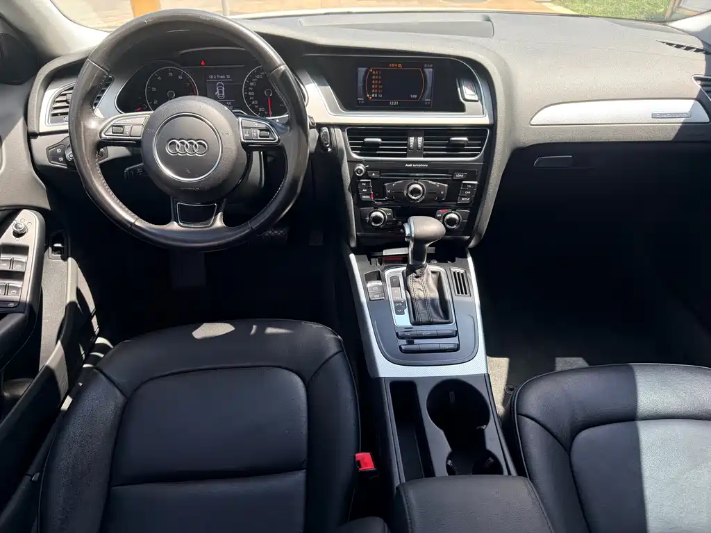 Audi A4L 2015 — фото 9