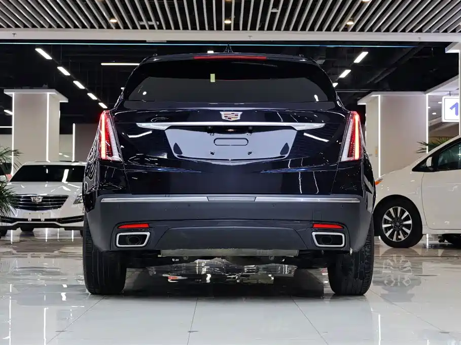 Cadillac XT5 2021 — фото 6