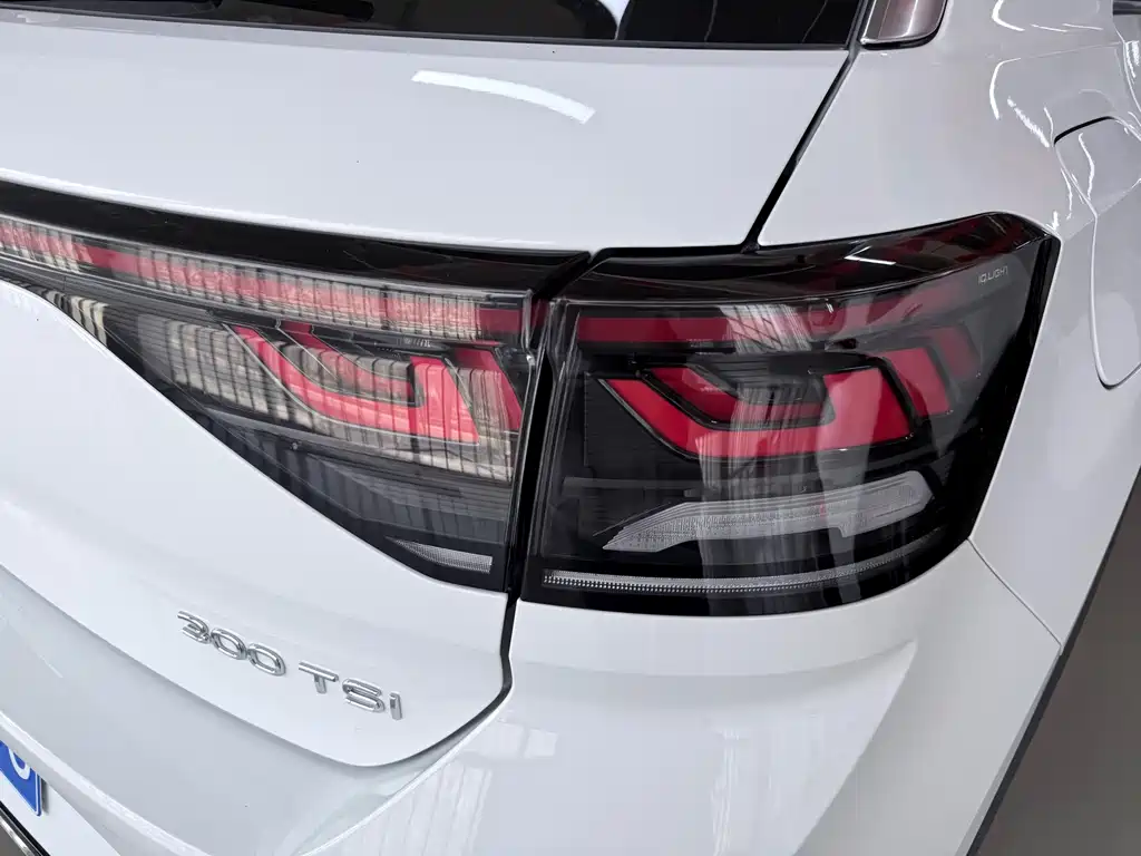 Volkswagen T-Roc 2023 — фото 20