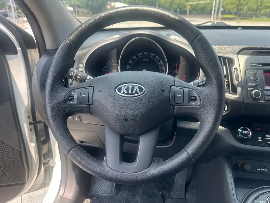 Kia Sportage 2013 — фото 16
