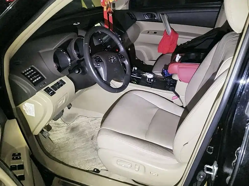 Toyota Highlander 2015 — фото 4