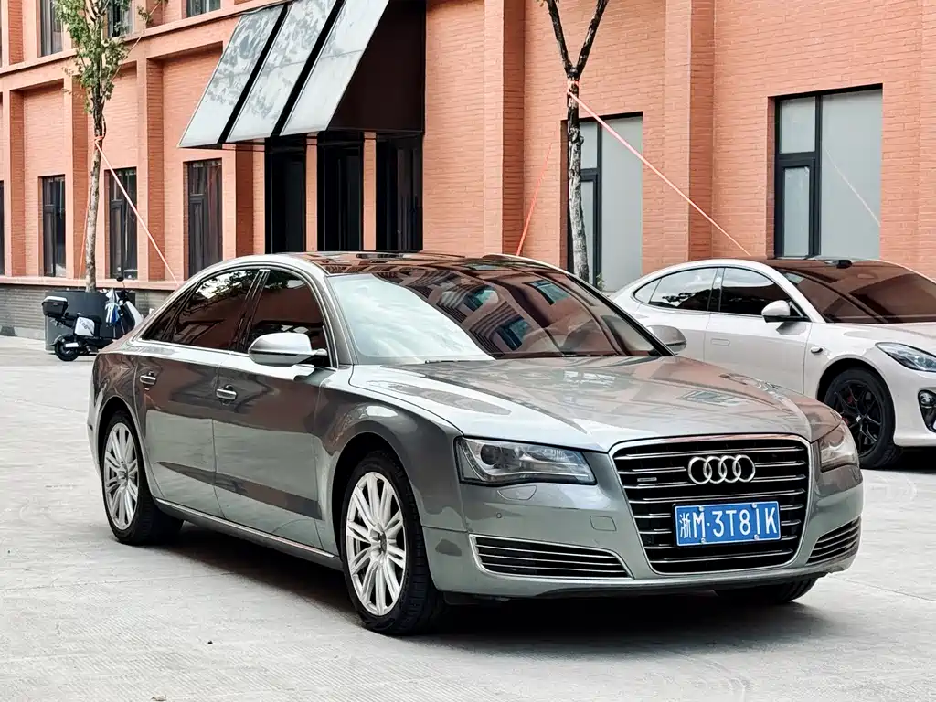 Audi A8 2013 — фото 3