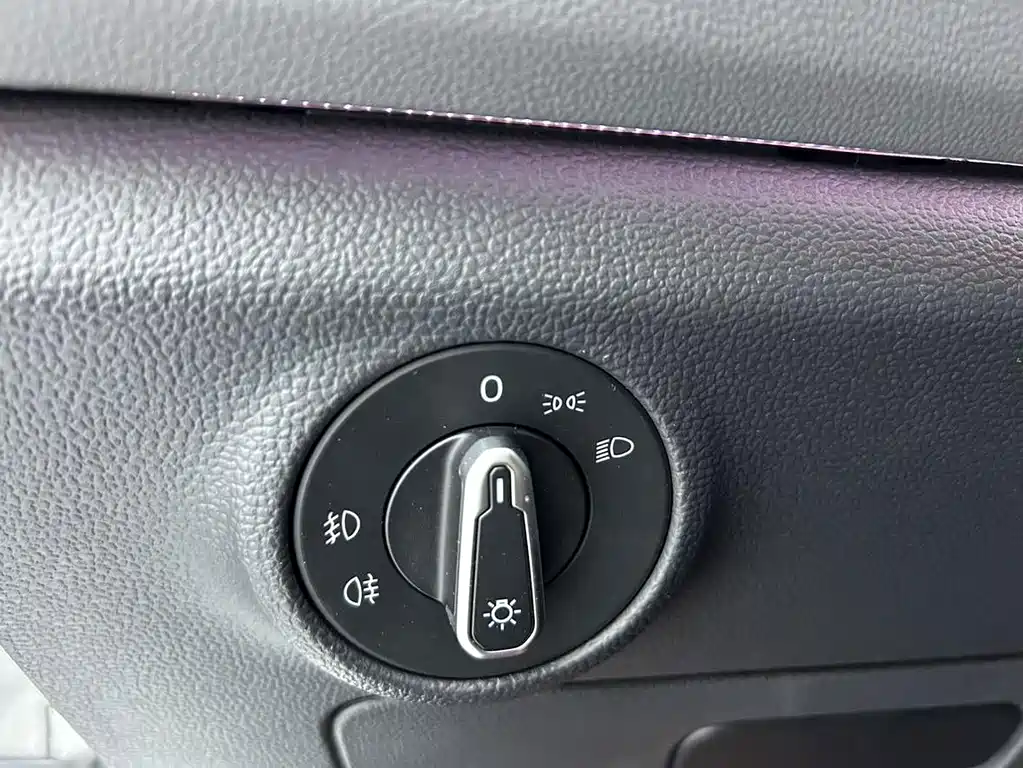 Volkswagen Sagitar 2021 — фото 18