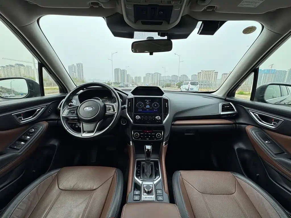 Subaru Forester 2023 — фото 23