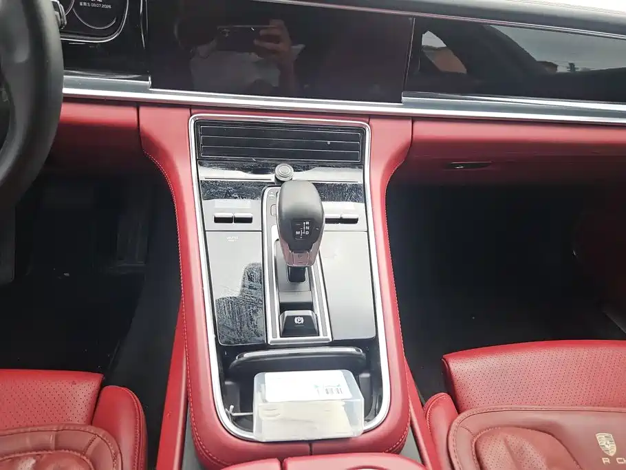 Porsche Panamera 2019 — фото 16