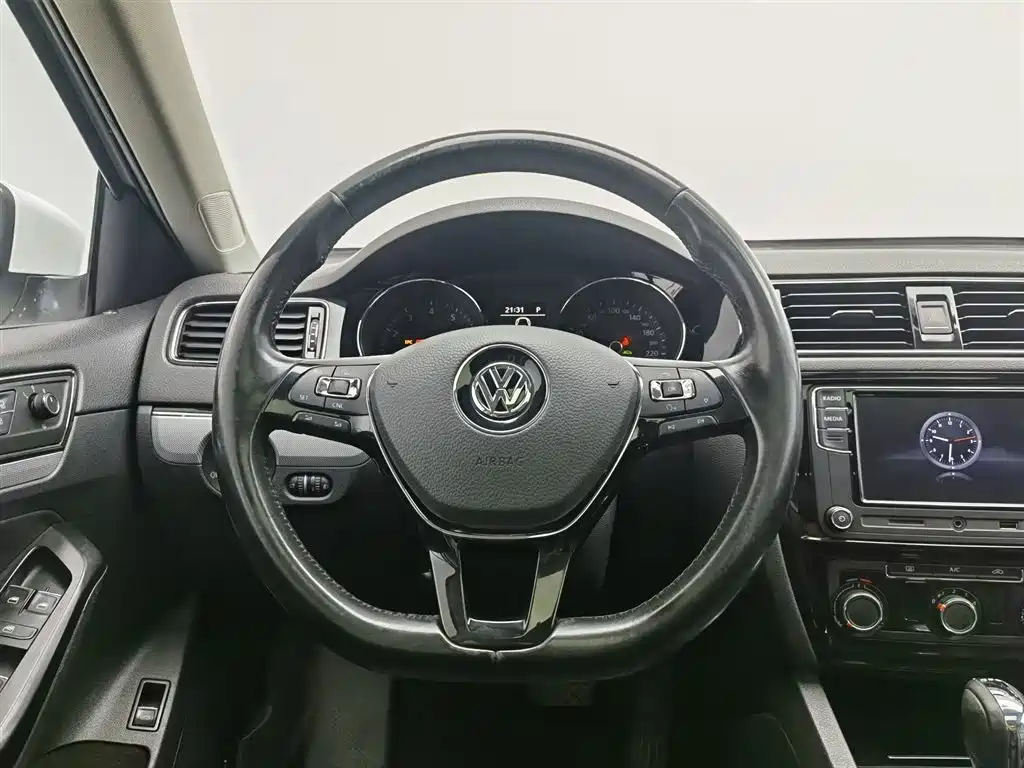 Volkswagen Sagitar 2019 — фото 11