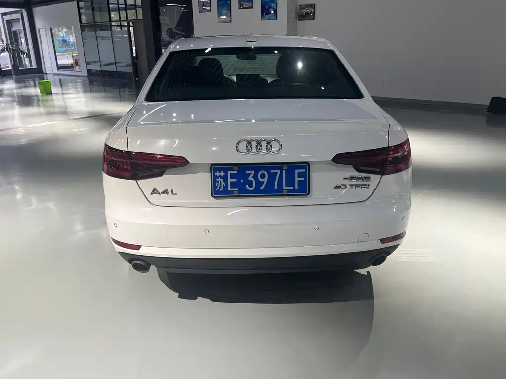 Audi A4L 2018 — фото 5