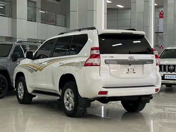 Toyota Prado 2016