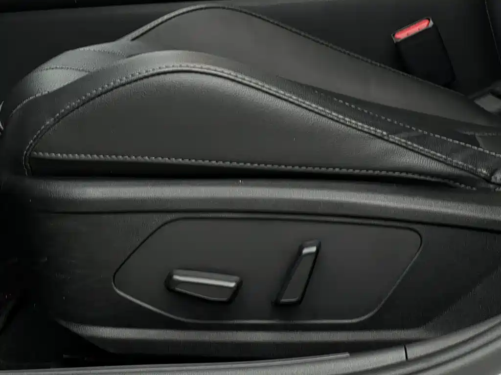 Hyundai Elantra 2022 — фото 16