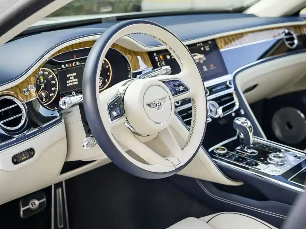 Bentley Flying Spur 2022 — фото 6