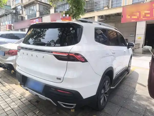 Geely Haoyue 2022