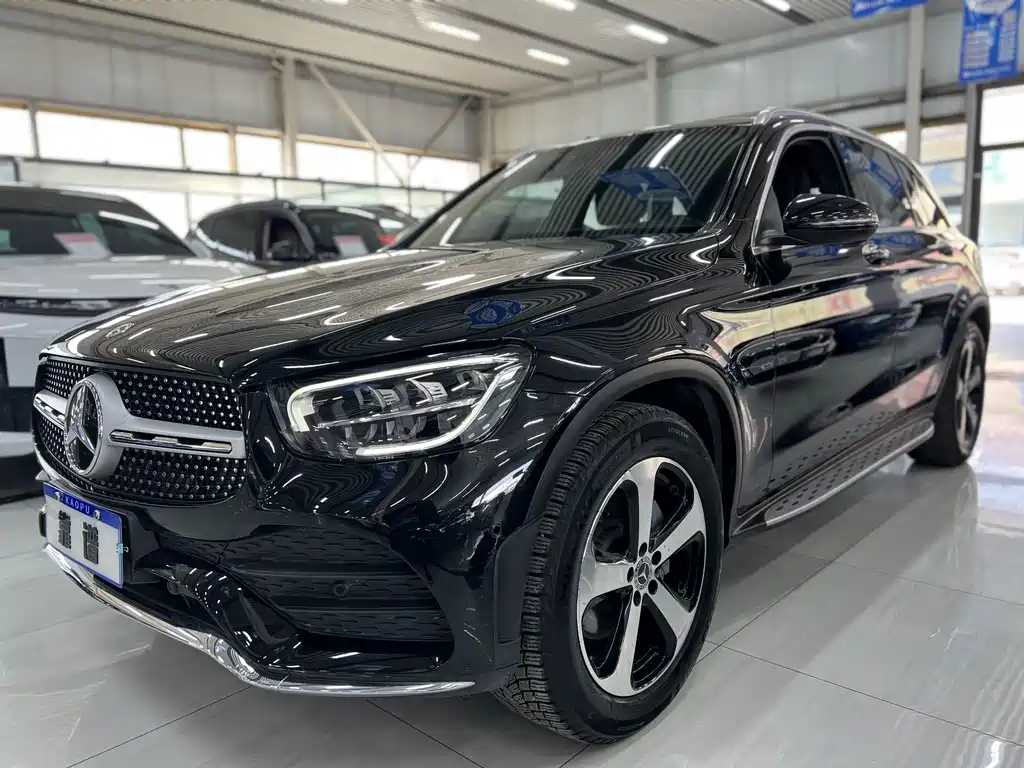 Mercedes-Benz GLC 2022 — фото 1