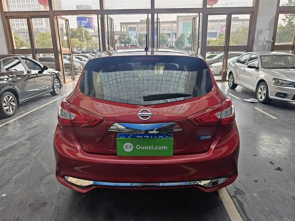 Nissan Tiida 2018 — фото 13