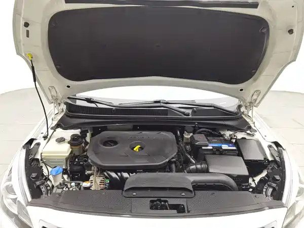 Hyundai Mistra 2015