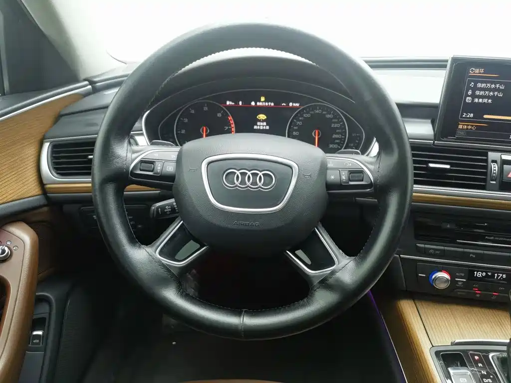 Audi A6L 2018 — фото 11