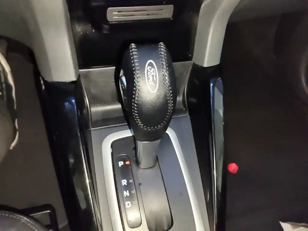 Ford EcoSport 2015 — фото 14
