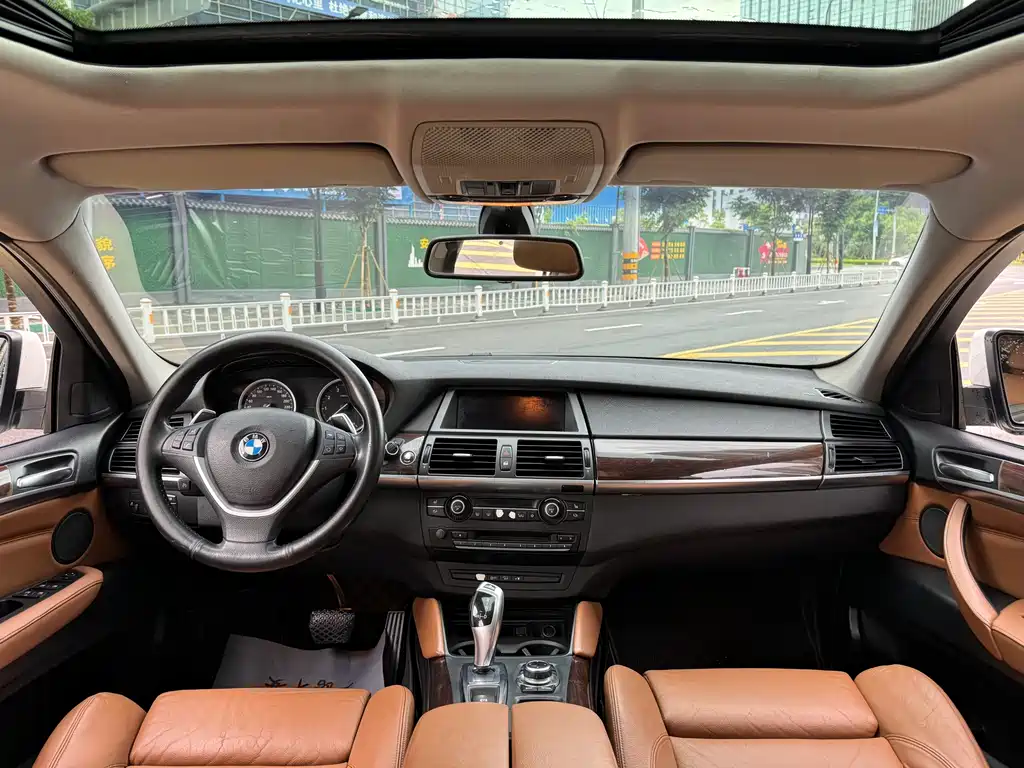 BMW X6 2012 — фото 16