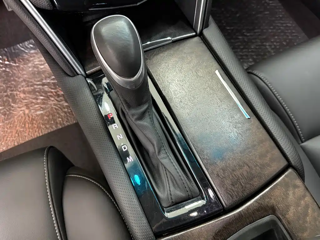 Cadillac XTS 2019 — фото 11
