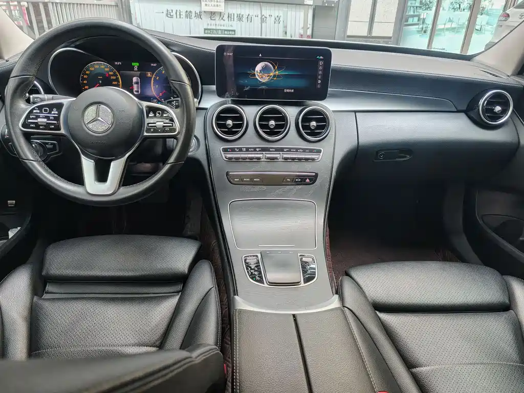 Mercedes-Benz C-Class 2019 — фото 8