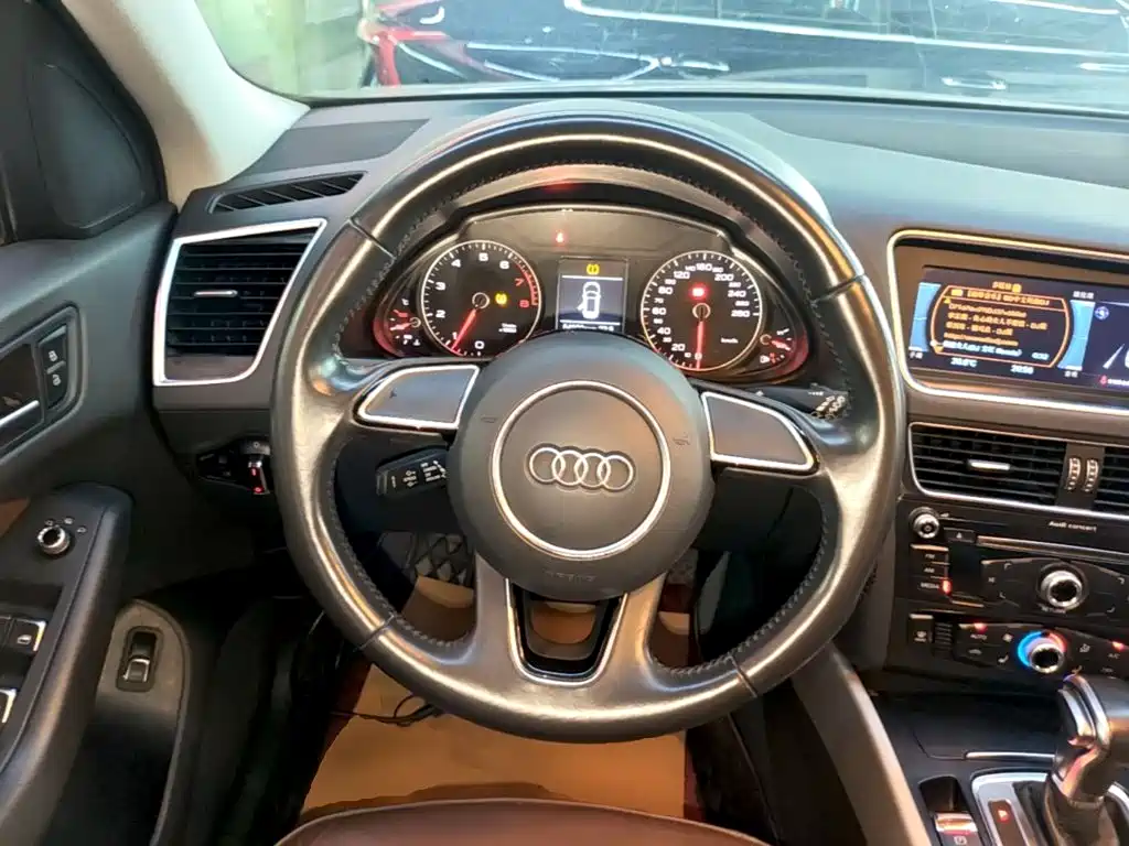 Audi Q5 2017 — фото 11
