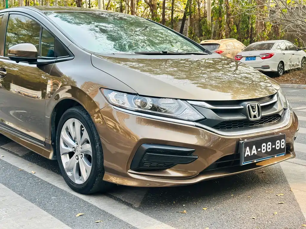 Honda Jade 2017 — фото 5